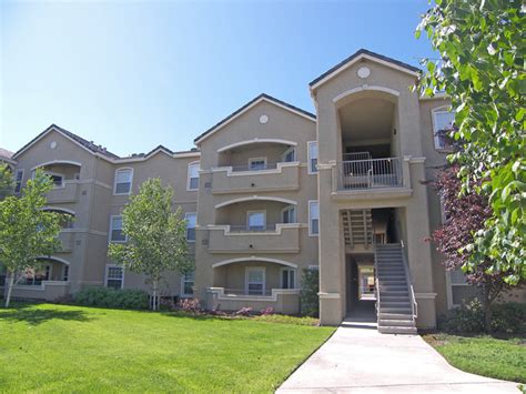 <b>Cambridge Court</b> has rental units ranging from 998-1454 sq ft starting at $779. . Apartments in stockton ca